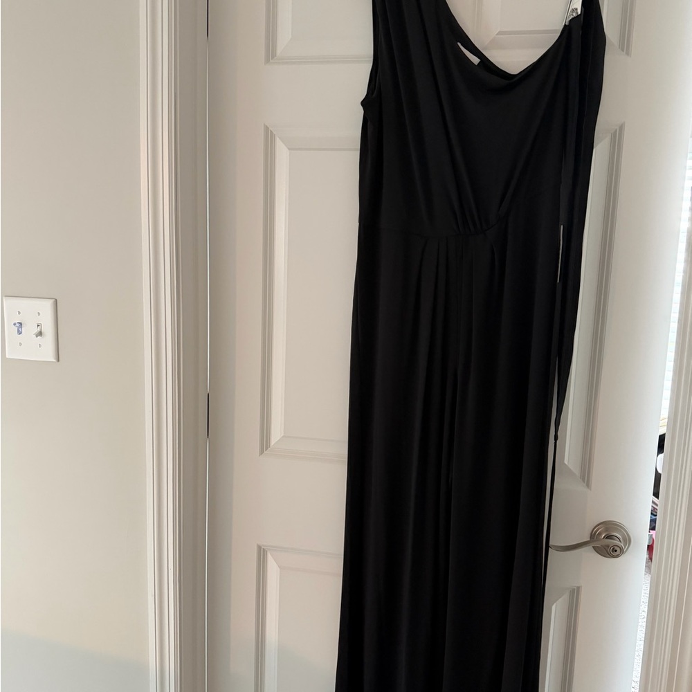 Black wide leg Jumpsuit- Classic Women’s Evening Wear